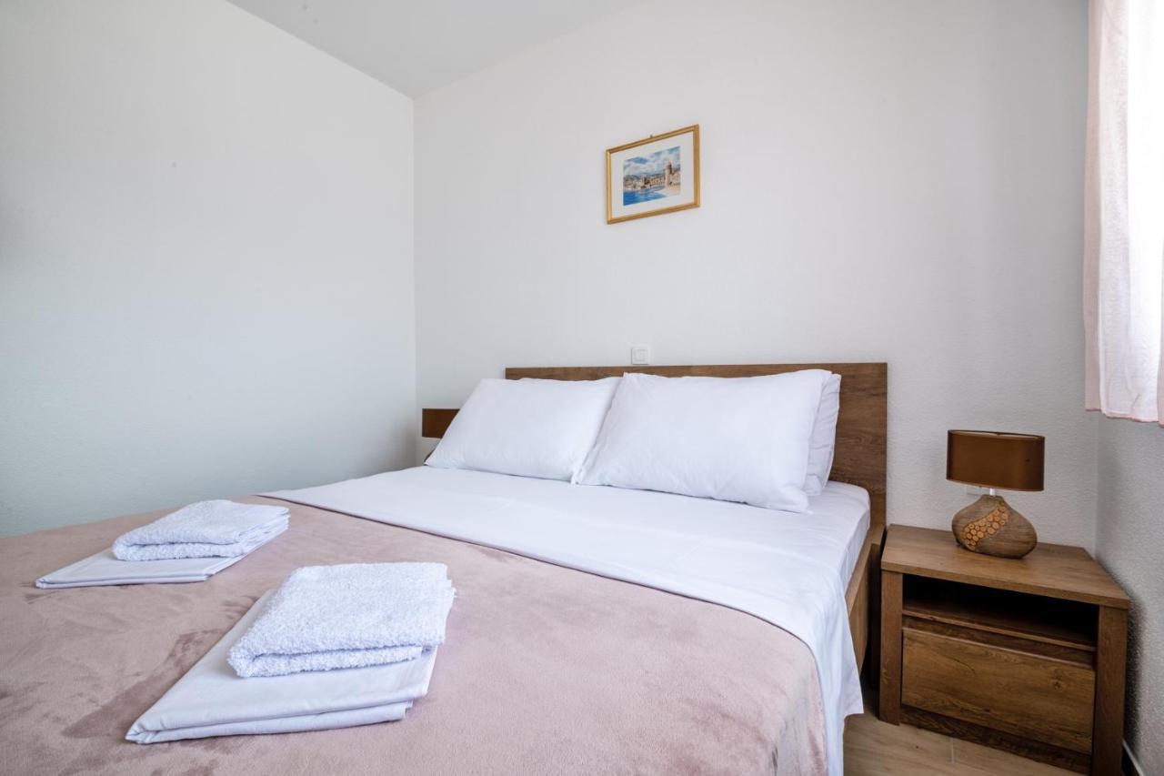 Apartments Glorija Neum Ngoại thất bức ảnh